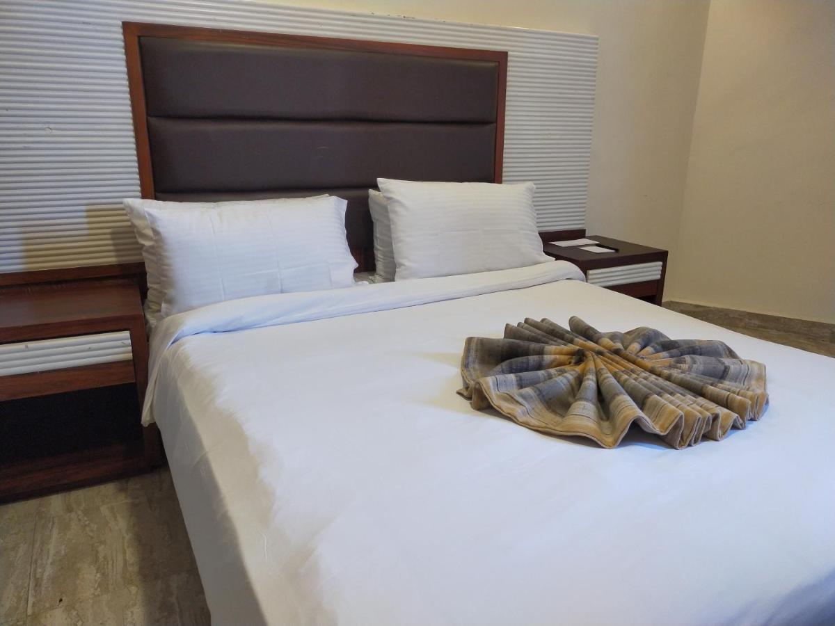 26Th Of July Apartments 亚历山大港 外观 照片